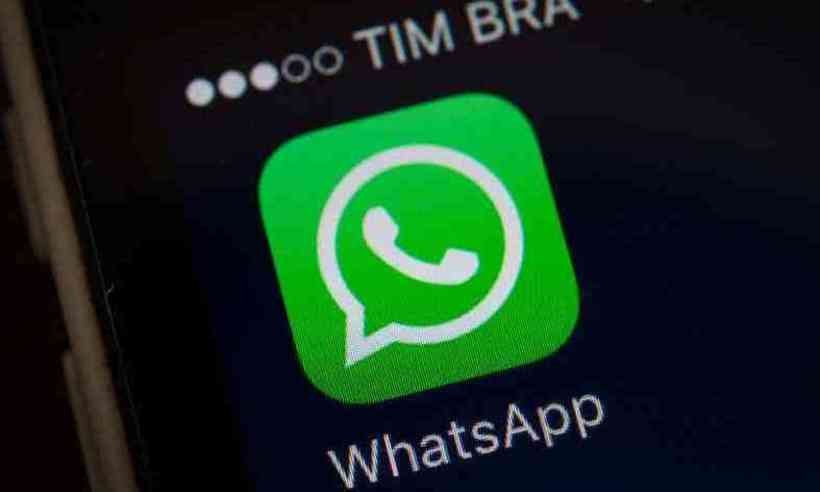 WhatsApp ganha bot para verificar notícias relacionadas à COVID-19 - YASUYOSHI CHIBA/ AFP