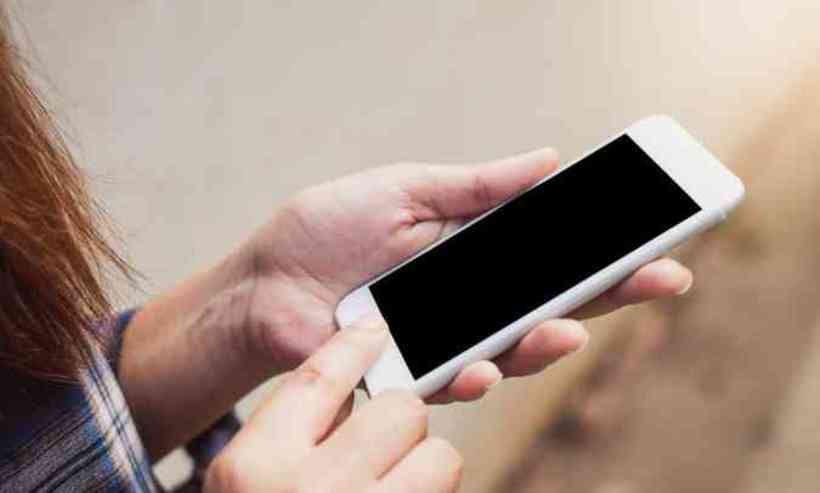 Golpe usa nome do Ministério da Saúde para clonar celular - PxHere