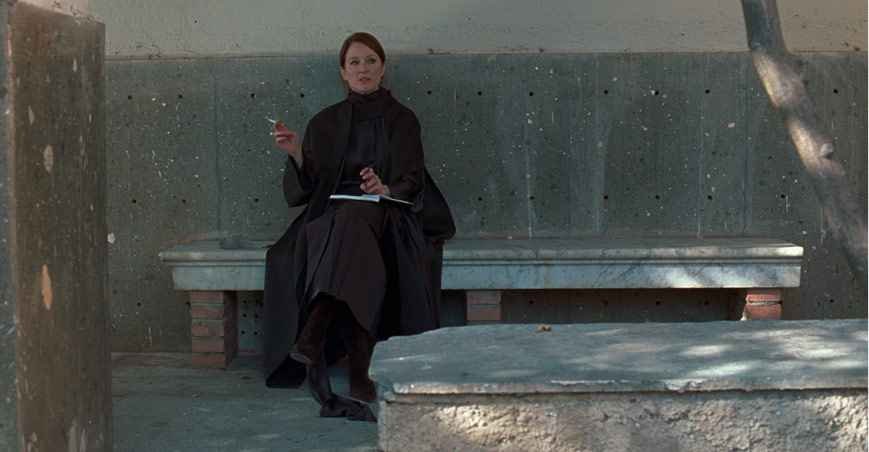 Juliane Moore estrela o curta 'The staggering girl' - MUBI/DIVULGAÇÃO