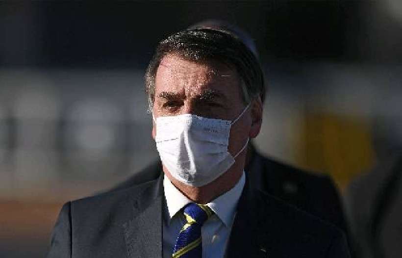 Coronavírus: Bolsonaro volta a defender isolamento vertical  - Evaristo Sá/AFP