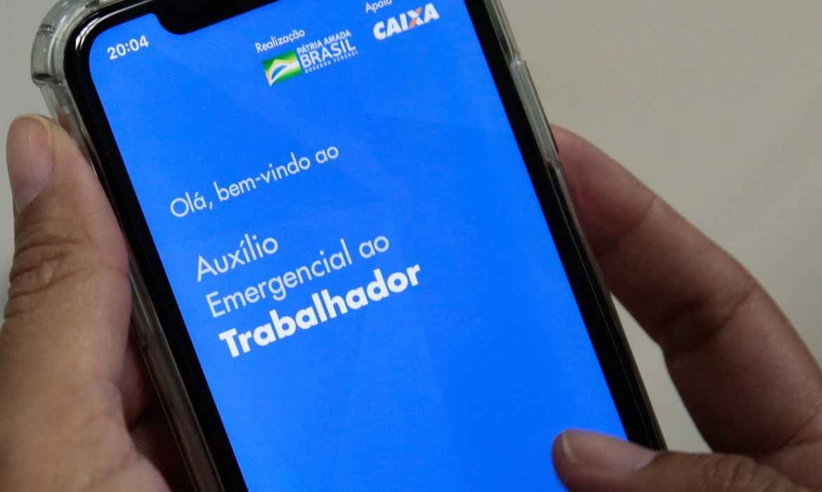 Caixa diz ter pago R$ 60 bilhões a beneficiários do auxílio-emergencial  - Marcello Casal Jr/Agência Brasil