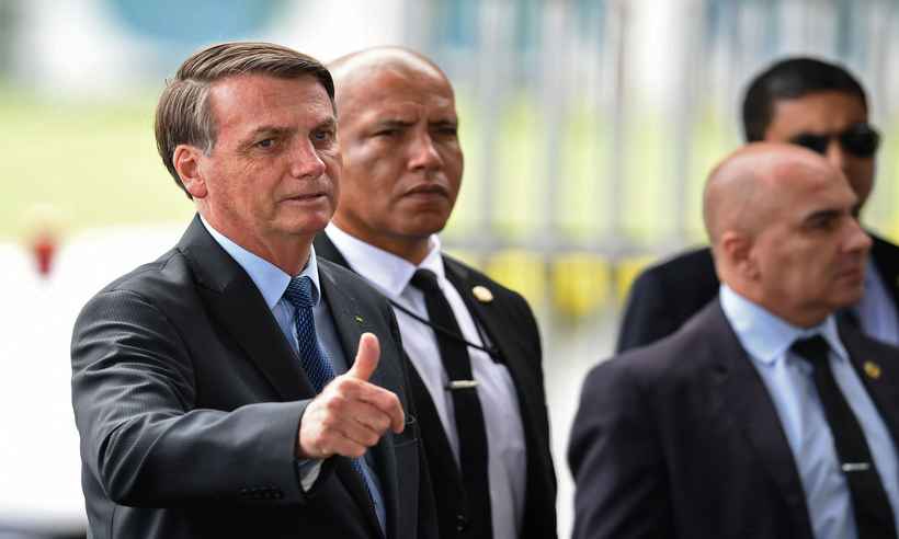 'Parabéns para a Polícia Federal', diz Bolsonaro sobre operação contra Witzel - AFP