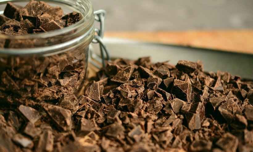 Conheça a dieta da cantora Adele, que combina vinho tinto e chocolate  - Divulgação