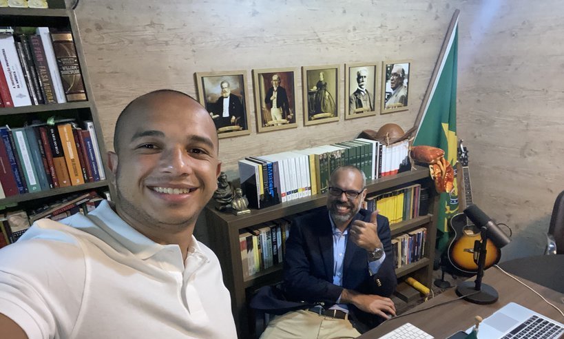 Blogueiro, Roberto Jefferson e Luciano Hang são alvos de operação da PF que investiga fake news - Reprodução/Twitter