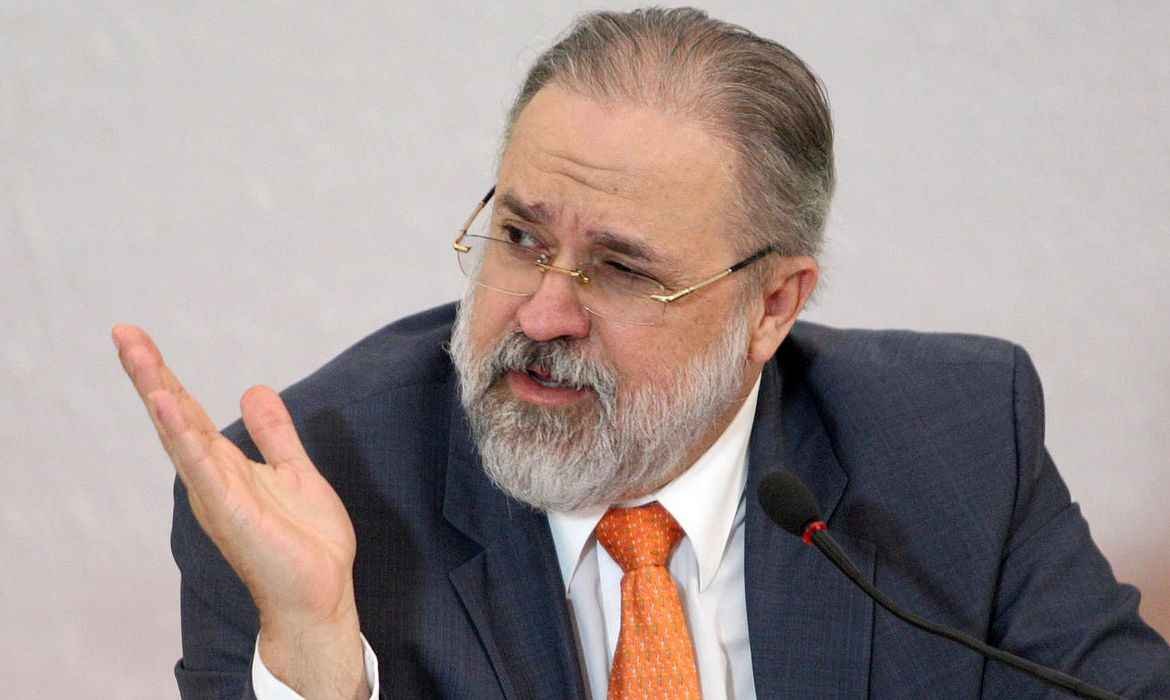 Inquérito das fake news: Aras pede para Fachin suspender investigação - Reprodução/Agência Brasil
