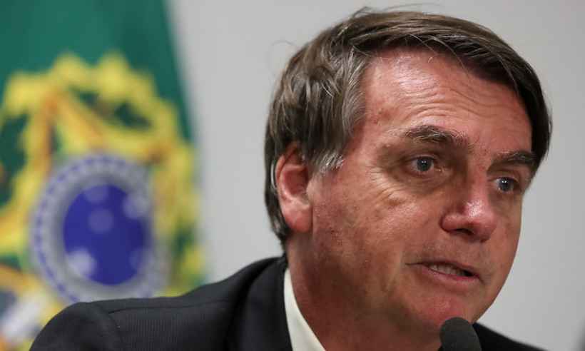 Bolsonaro critica obrigatoriedade do exame da OAB: 'Caça-níquel' - Marcos Corrêa/ PR