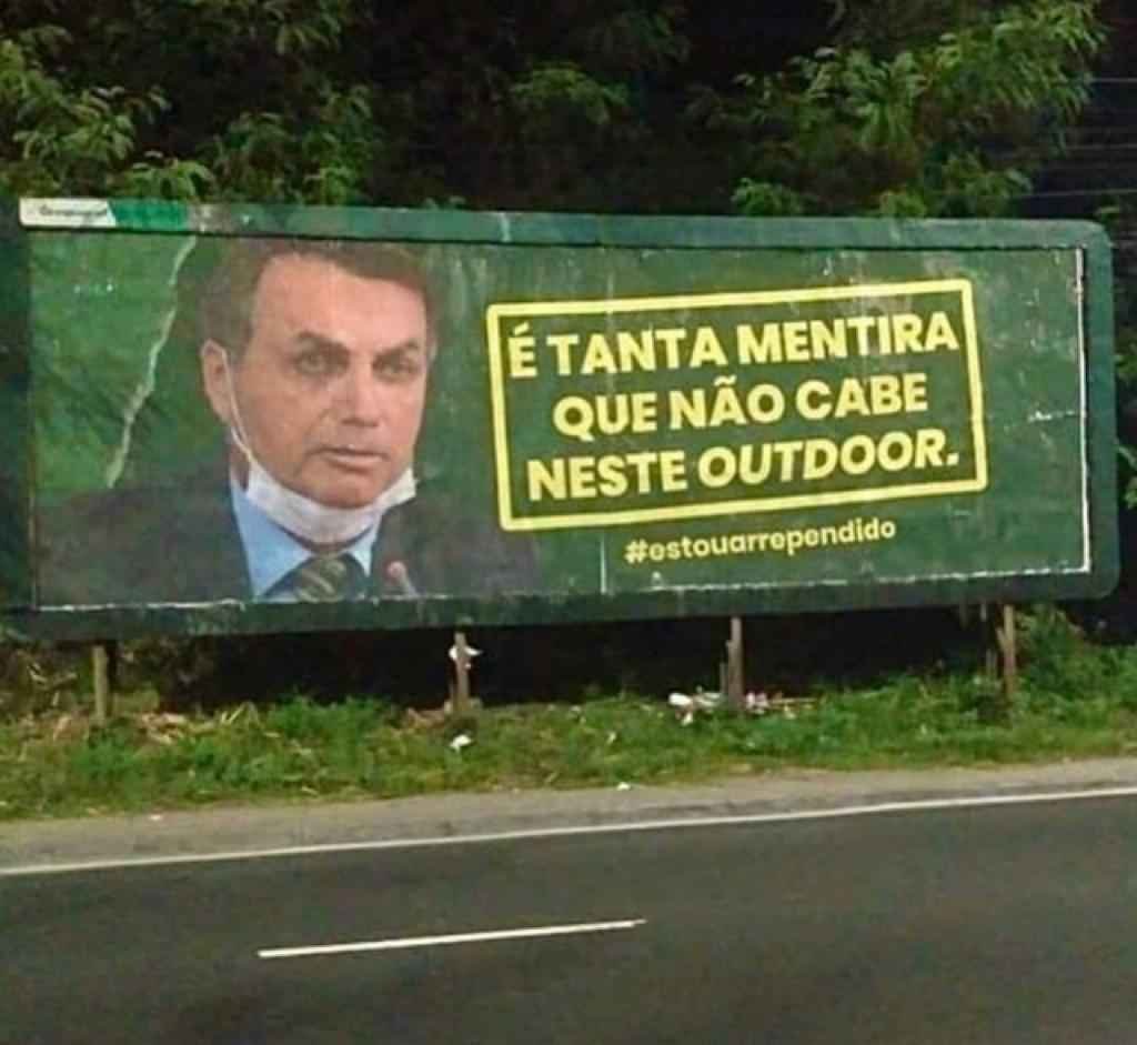 Empresários com Moro e eleitores arrependidos de Bolsonaro: a guerra dos outdoors em Curitiba - Reprodução