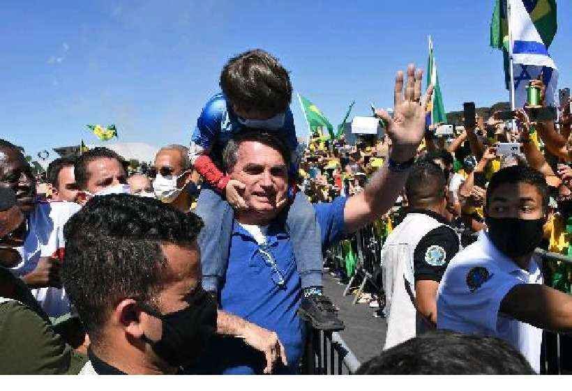 Bolsonaro publica vídeo com frase atribuída a Mussolini, ditador fascista