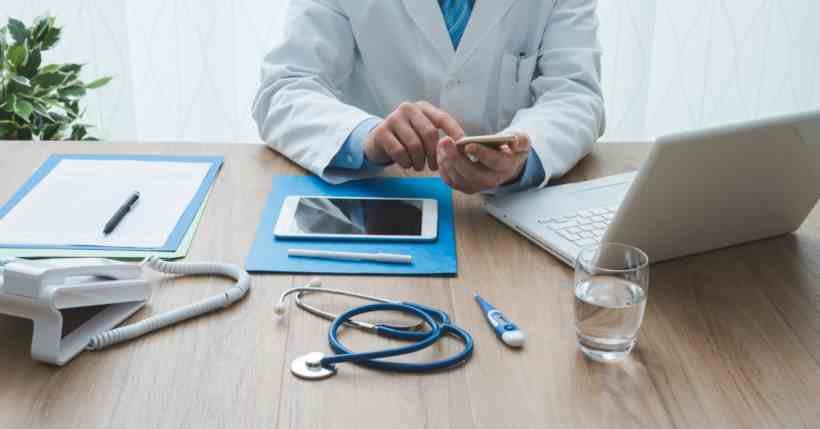 Plataforma on-line permite a emissão de receitas médicas digitais - Reprodução/Internet/guiadafarmacia