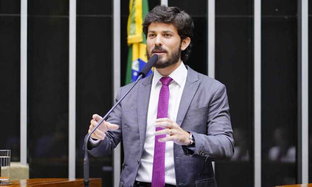 Deputado mineiro quer impedir devolução do auxílio de R$ 600 no Imposto de Renda - Luis Macedo/Câmara dos Deputados