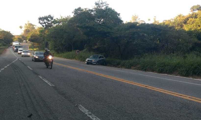 Ultrapassagem irregular causa acidente com feridos na Grande BH - Divulgação/Corpo de Bombeiros