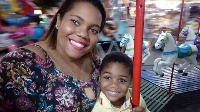 Mãe do menino Miguel: 'Peço que todos me ajudem a fazer justiça' - Reprodução/Redes sociais