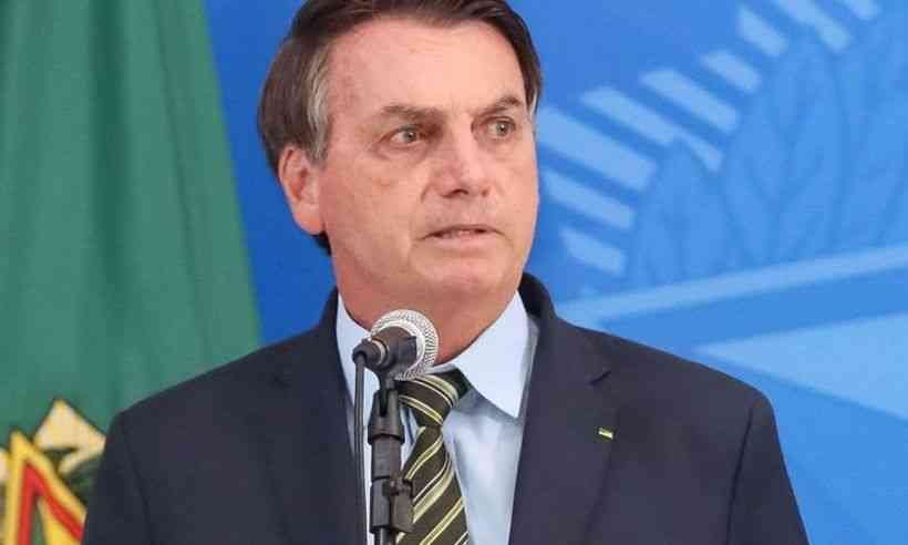 Bolsonaro recomenda 'invasão' a hospitais públicos: 'Arranja um jeito de entrar e filmar' - Isac Nóbrega/PR