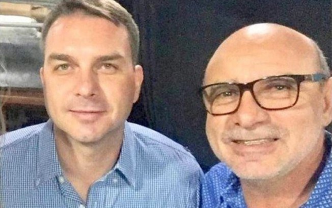 Queiroz pagou escola de filhas de Flávio e plano de saúde, segundo MP - Reprodução/Facebook