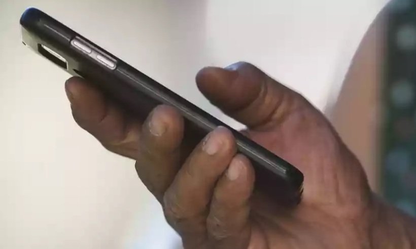 Caixa libera consulta a saque emergencial do FGTS em aplicativo de celular - Marcello Casal Jr./ Agência Brasil