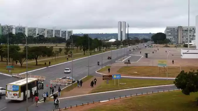 Manifestações pró e contra Bolsorano: 900 policiais militares a postos em Brasília - Ed Alves/CB/D.A Press - 17/6/20