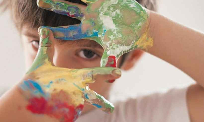 COVID-19: Redução de renda impacta famílias de autistas - Imagem Internet - @transformareinstituto - Autismo, direitos e terapias em tempos de pandemia