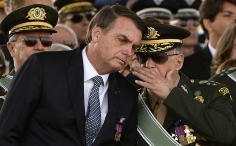 Para militares, se 'tiver juízo', Bolsonaro será reeleito no primeiro turno - Ed Alves/CB/D. A Press