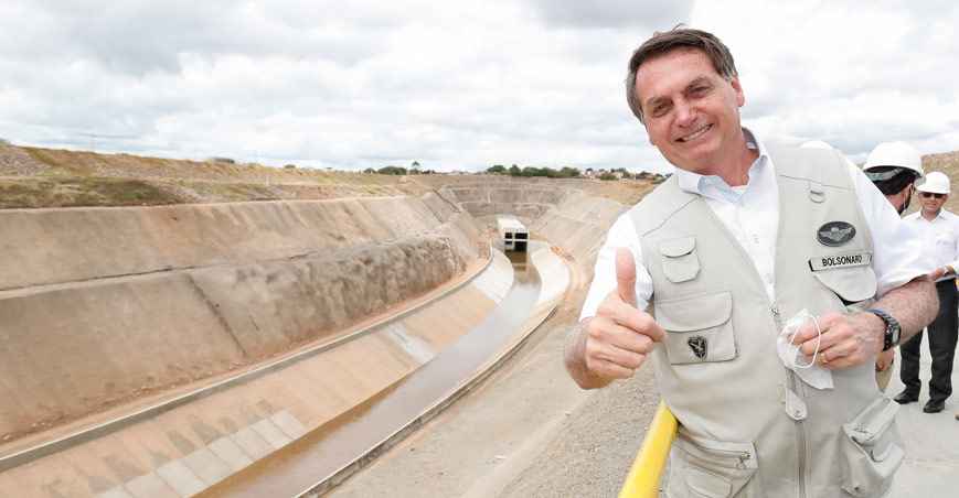  Bolsonaro muda e aposta em postura moderada - Alan Santos/PR