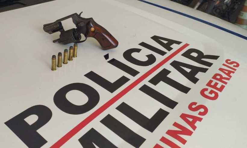 Ao receber denúncia de que homem ia matar ex, PM encontra arma com suspeito - Polícia Militar/Divulgação