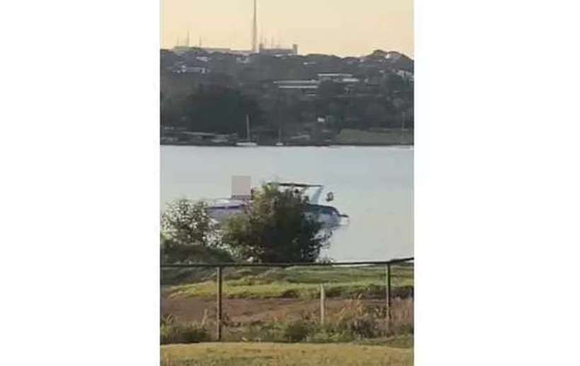 Polícia Civil investiga grupo flagrado fazendo sexo no Lago Paranoá, em Brasília - Youtube/Reprodução