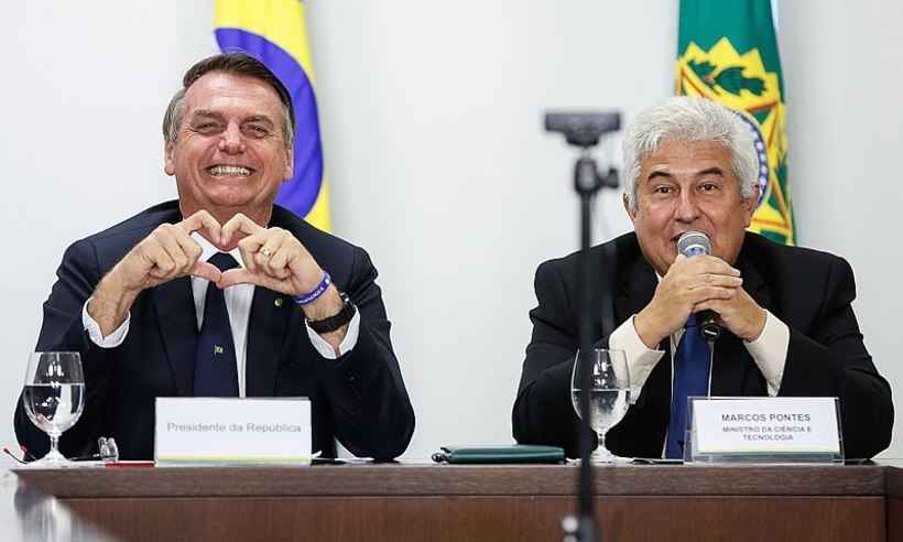 Jetons inflam rendimentos no primeiro escalão do governo Bolsonaro - Wikimedia commons