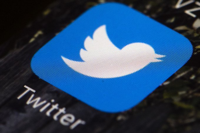 Twitter abre vagas para plataforma de assinantes e ações disparam
