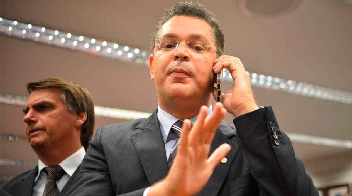 Deputado bolsonarista diz que cloroquina não funciona e pede que presidente 'obedeça a medicina' - Agência Brasil/Reprodução