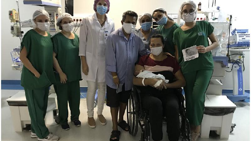 Grávida em estado grave por COVID-19 só vê bebê 51 dias após parto de emergência - Divulgação