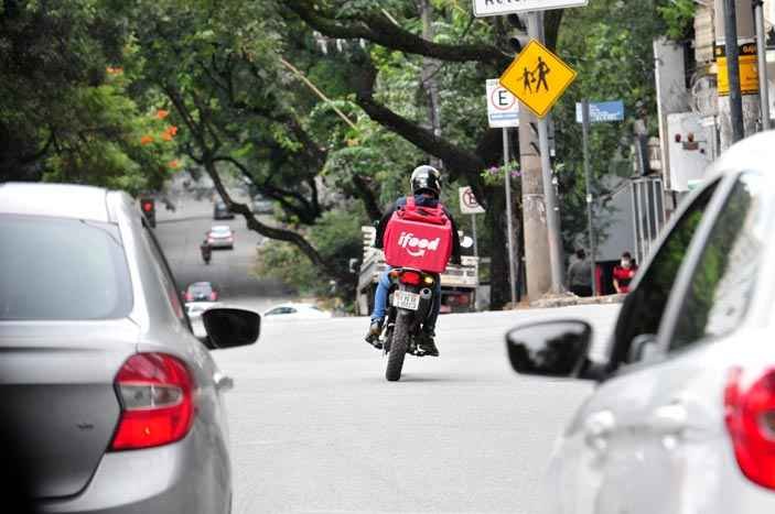 Na onda digital durante a pandemia, os restaurantes se reinventam - Gladyston Rodrigues/EM/D.A Press 16/4/20
