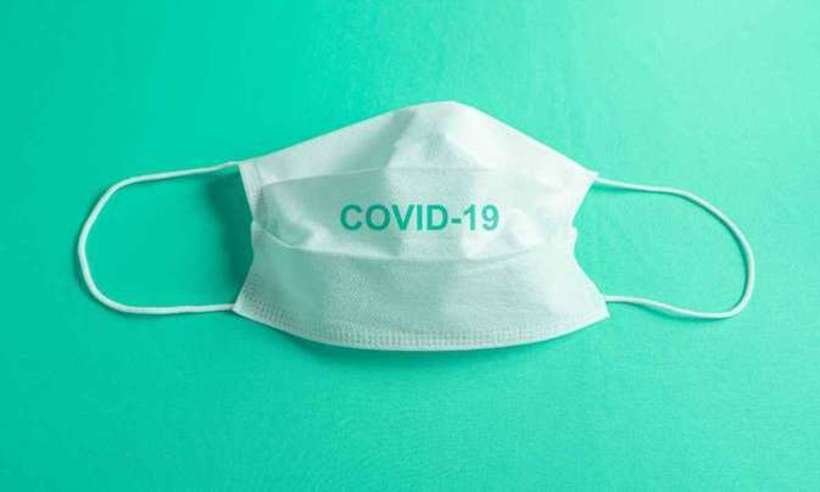 Estudo indica que distanciamento também diminui a gravidade da COVID-19 - Freepik
