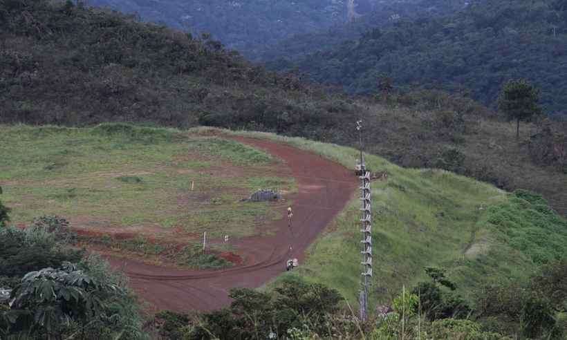 Vale transfere famílias de Macacos para hotéis; barragem de Mar Azul é monitorada - Sidney Lopes/EM/D.A Press - 04/04/2019