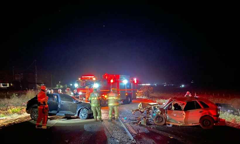 Acidente em rodovia no Triângulo Mineiro deixa um morto e três crianças feridas - Divulgação/Corpo de Bombeiros Militar