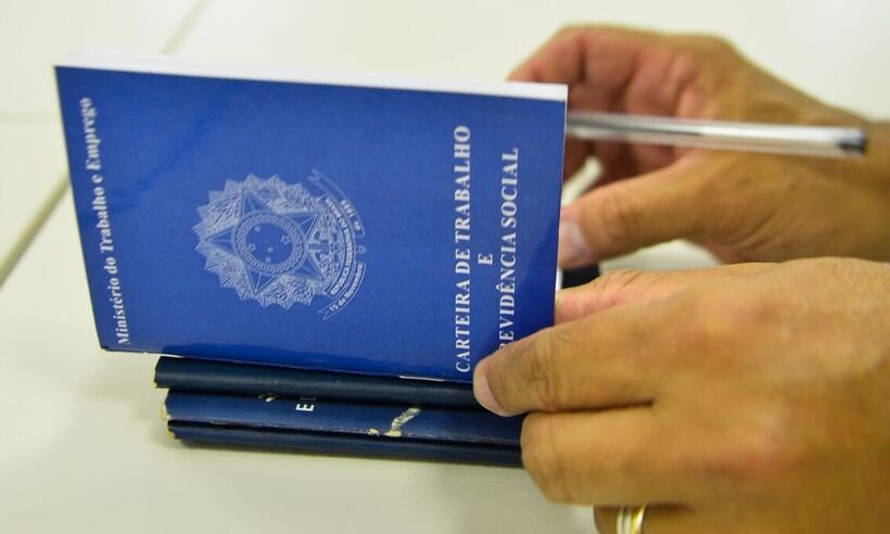 Brasil perde quase 11 mil vagas de trabalho com carteira em junho, segundo o Caged - Marcello Casal/Agência Brasil