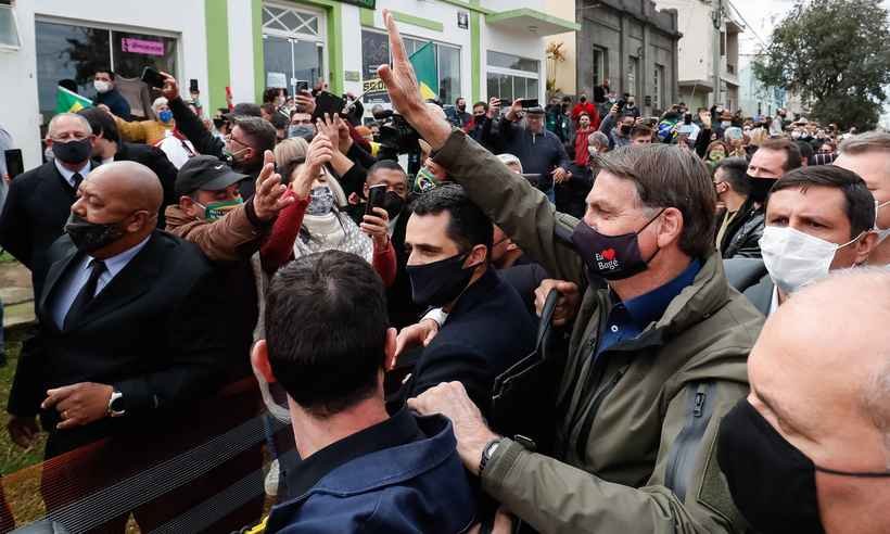 Bolsonaro nega que tenha negligenciado a COVID-19: 'Tem medo do quê? Enfrenta!' - Alan Santos/PR