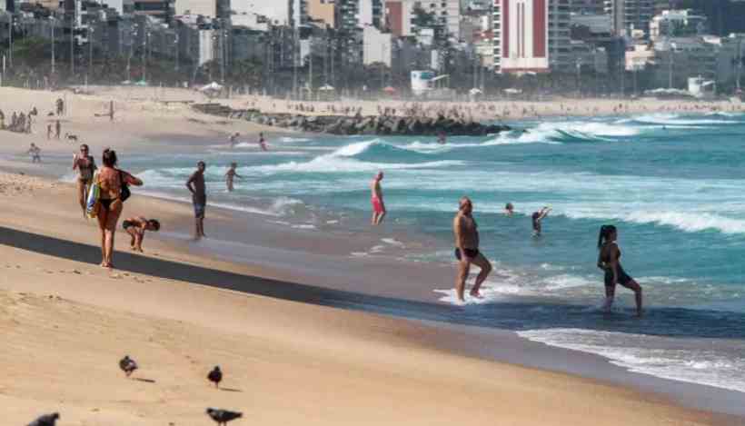 Banho de mar volta a ser permitido no Rio de Janeiro - Pedro Conforte/Reprodução/Internet