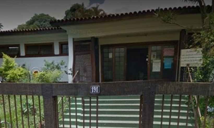 Vândalos invadem, depredam e roubam equipamentos da unidade de saúde CEMAE de Sabará - Reprodução/Google