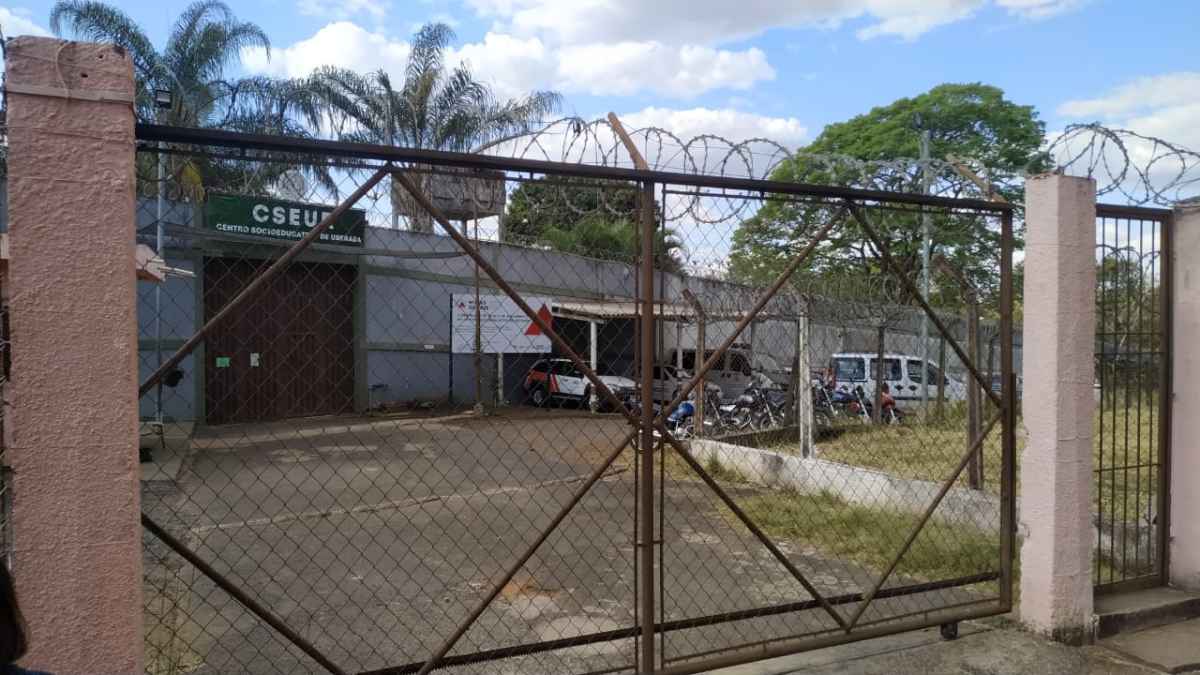 Demissão em massa deixa 36 agentes socioeducativos sem emprego em Uberaba - Fábio Braga