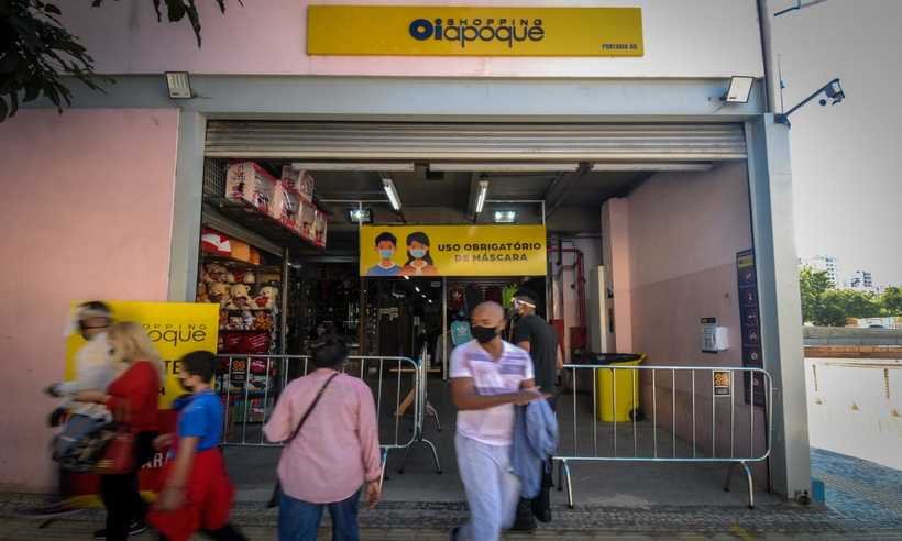 Shopping popular faz monitoramento para evitar aglomeração - Leandro Couri/EM/D.A Press