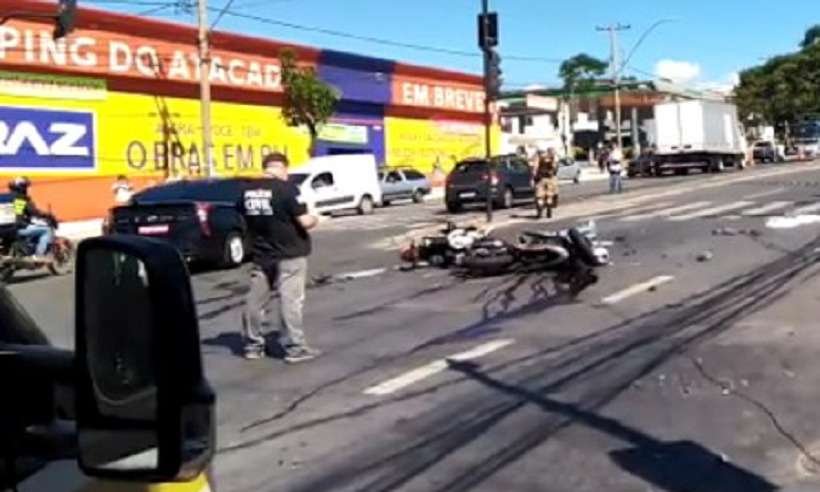 Homem tenta fugir de PM e mata motociclista na Avenida Amazonas - Reprodução