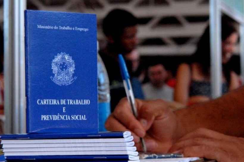 FGTS quer dividir R$ 7,5 bilhões de lucro com trabalhadores - Marcello Casal Jr/AG Brasil