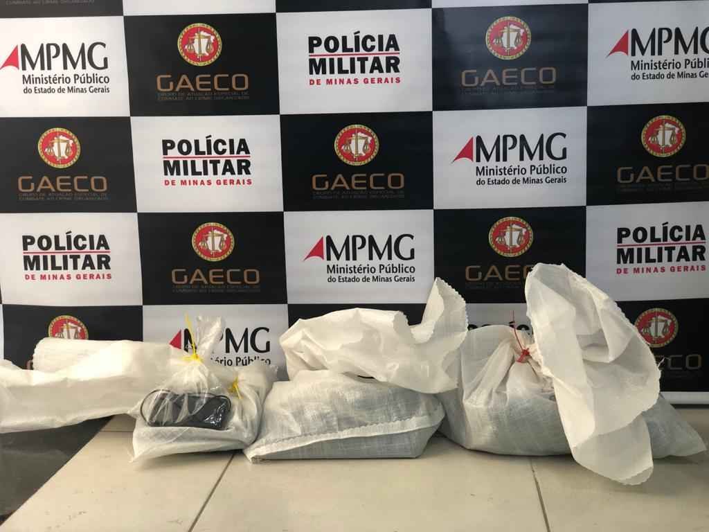 Operação cumpre mandados de busca e apreensão no Sul de Minas; ex-prefeita é uma das investigadas - Gaeco Passos