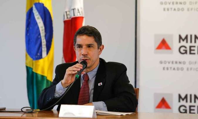 "É prematuro falar em queda", diz subsecretário estadual de Saúde   - Gil Leonardi/Imprensa MG