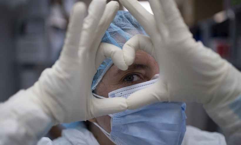 Quando a dor que chega no Pronto-Socorro é da alma - Yuri CORTEZ / AFP