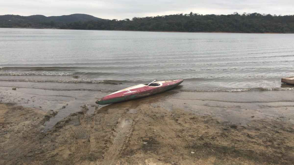 Homem desaparece quando passeava de caiaque em lagoa de Contagem - Renato Aguiar/Guarda Civil de Contagem