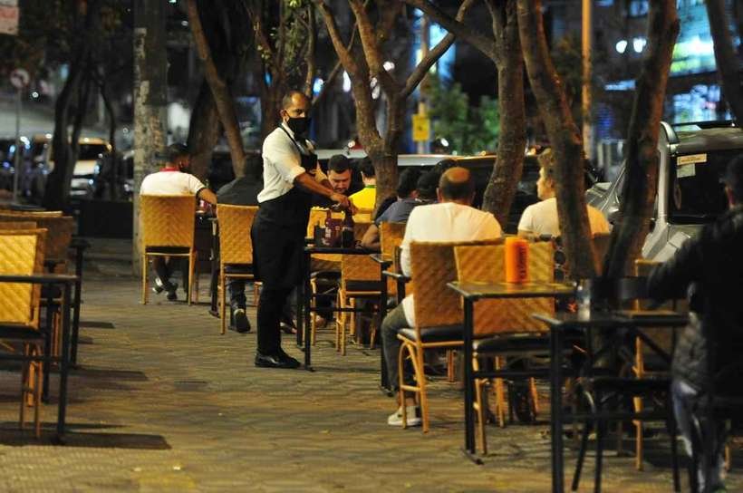 Justiça: bares e restaurantes de BH com alvará cassado podem reabrir - Túlio Santos/EM/D.A Press