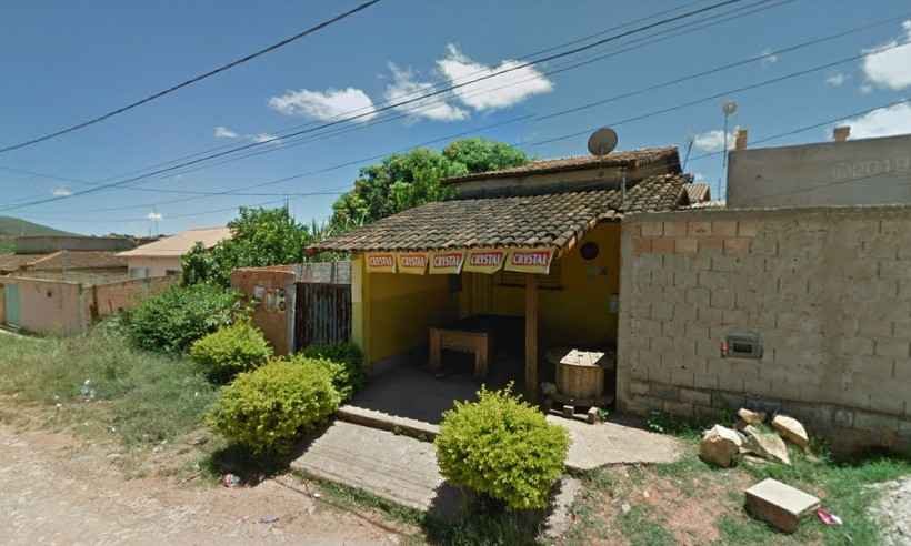 Mulher vai buscar a filha e é alvo de tiros do ex-marido em Sete Lagoas - Reprodução/Google Street View
