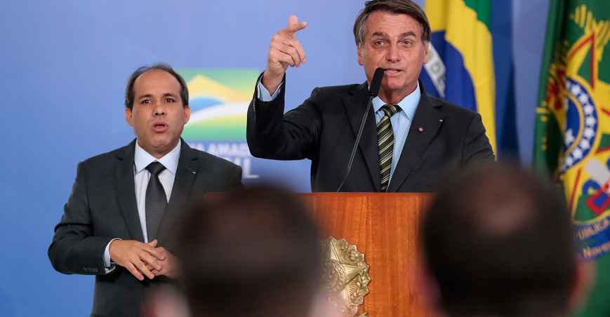 Jair Bolsonaro recrudesceu e partiu para a ignorância contra repórter - MARCOS CORREA/PR