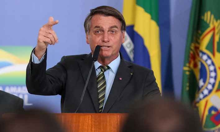 'Menor hoje pode cheirar paralelepípedo de crack, menos trabalhar', diz Bolsonaro - Marcos Corrêa/PR
