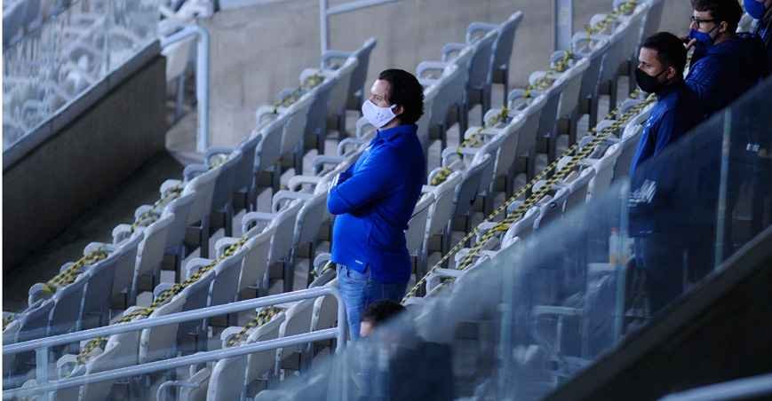 Finalmente, diretoria e torcida do Cruzeiro admitem: ''assim não dá!'' - Alexandre Guzanshe/EM/D.A Press - 8/8/20